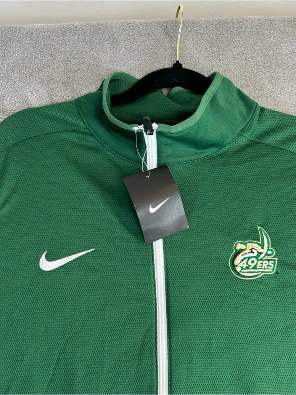 Nike Charlotte 49ers College‎ Track Jacket Men’s Sweater Color Green Size Small